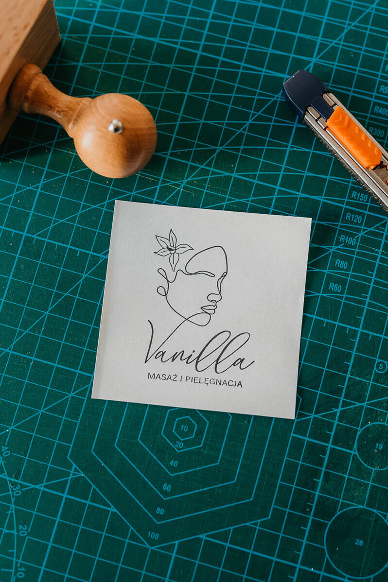 Pieczątka Firmowa Z Logo 50x30 mm